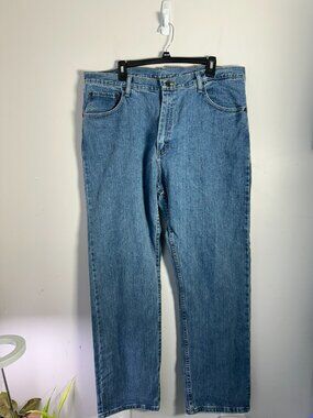 NWT NEW Wrangler Mens Denim Jeans Blue 38 x 32 Blue Relaxed Fit Comfort